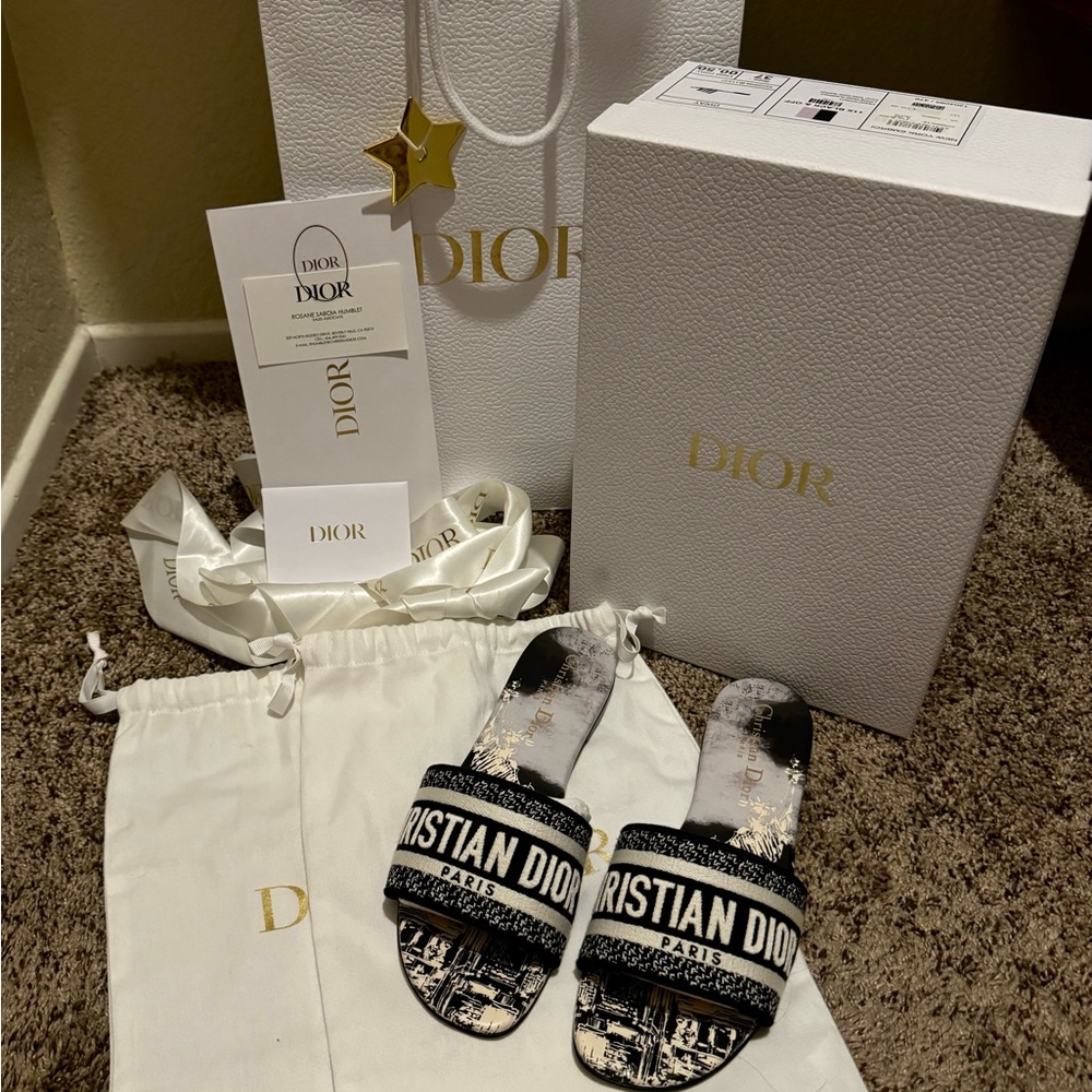 Dior Dway slides black and white New York Motif